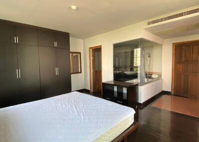 3-BR Apt. near BTS Chong Nonsi