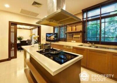 4-BR House near BTS Chong Nonsi