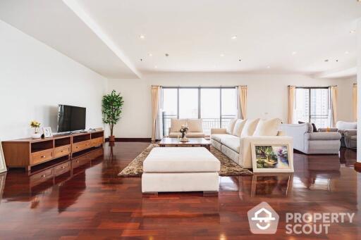 4-BR Apt. in Thung Maha Mek