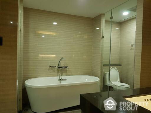 1-BR Condo at Klass Langsuan near BTS Chit Lom