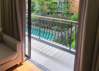 1-BR Condo at Klass Langsuan near BTS Chit Lom