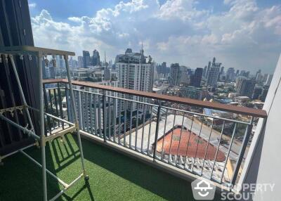 2-BR Condo at Rhythm Sukhumvit 42 near BTS Ekkamai