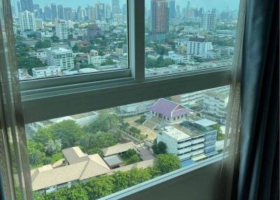 1-BR Condo at Supalai Lite Ratchada - Narathivas - Sathorn in Chong Nonsi