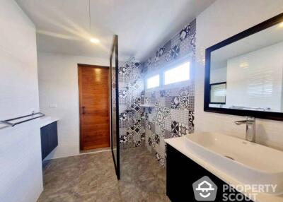 2-BR Condo at Jc Tower close to Phrom Phong