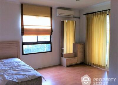 2-BR Condo at Lumpini Ville Phahol-Suthisarn near BTS Saphan Khwai