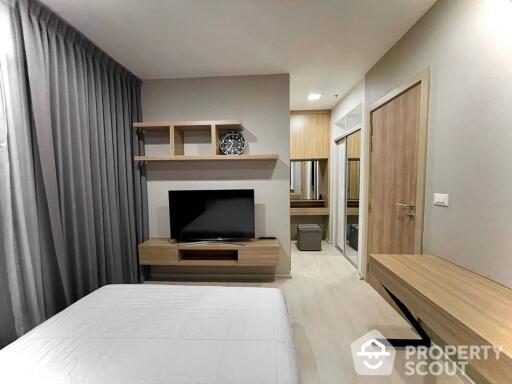 1-BR Condo at Condolette Midst Rama 9 near MRT Phra Ram 9