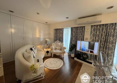 1-BR Condo at Green Point Silom near BTS Chong Nonsi