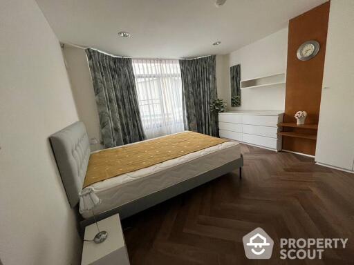 1-BR Condo at Green Point Silom near BTS Chong Nonsi