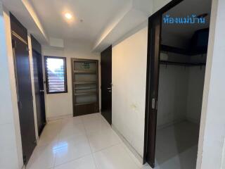 Condo for Rent at City Lake Tower Sukhumvit 16