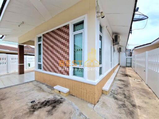 2 Bedrooms Villa / Single House in Chokchai Village 10 East Pattaya H012077