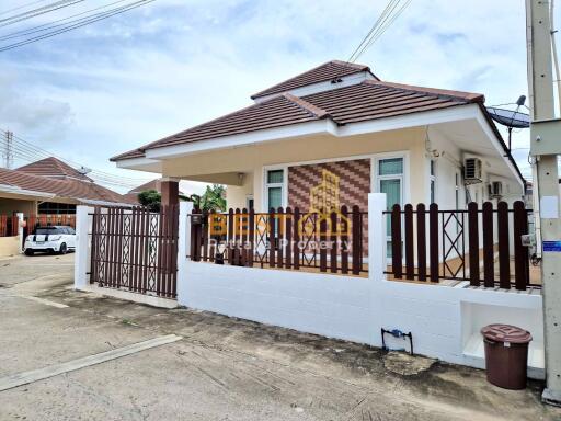 2 Bedrooms Villa / Single House in Chokchai Village 10 East Pattaya H012077