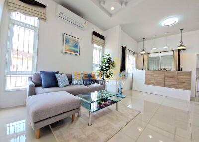 2 Bedrooms Villa / Single House in Chokchai Village 10 East Pattaya H012077