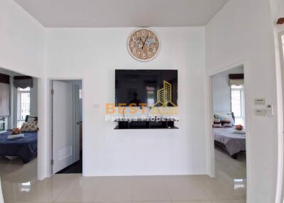 2 Bedrooms Villa / Single House in Chokchai Village 10 East Pattaya H012077