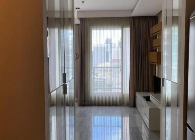 Condo for Rent at The Address Chit Lom