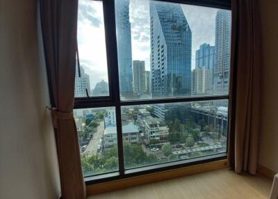 Condo for Rent at The Address Sathorn