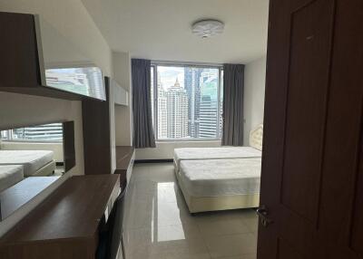 Condo for Rent at All Seasons Mansion