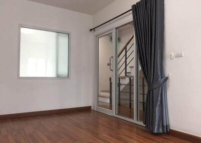 Townhouse for Rent at Areeya Mandarina Sukhumvit 77