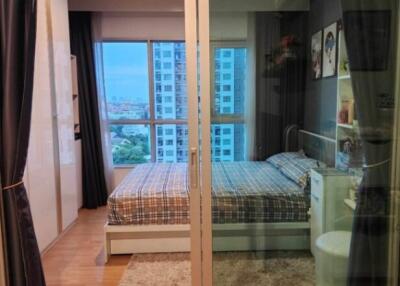 Condo for Sale at Aspire Rama 4