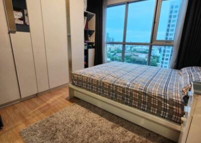 Condo for Sale at Aspire Rama 4