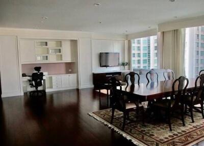 The Park Chidlom 3 bedroom condo for rent