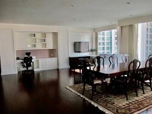 The Park Chidlom 3 bedroom condo for rent