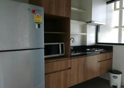 Condo for Rent at Blocs 77