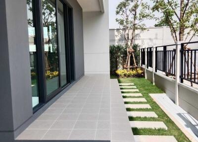 House for Rent at Centro Bangna