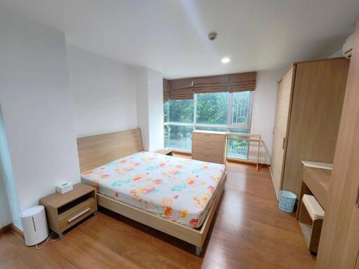 Condo for Rent at Centric Scene Ari 2