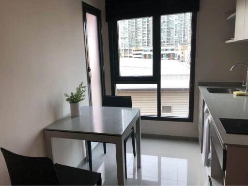 Condo for Rent at Centric Huai Khwang Station