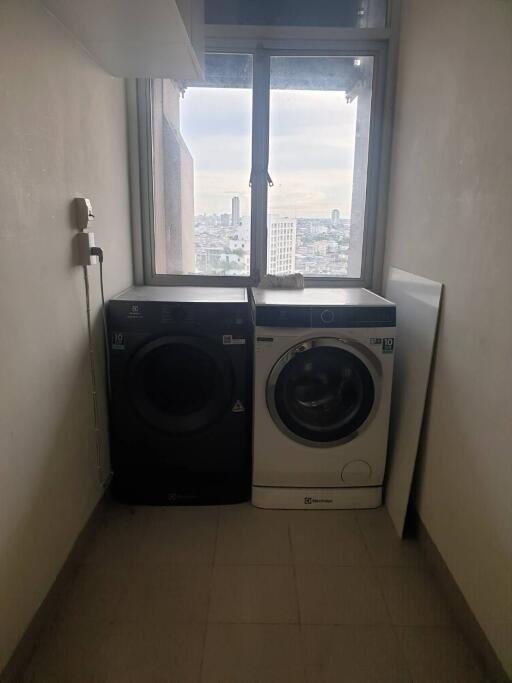 Condo for Rent at Chatrium Riverside Condominium