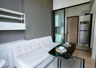 Condo for Rent at Chewathai Residence Asoke