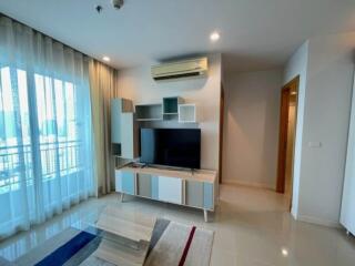 Condo for Rent, Sale at Circle Condominium