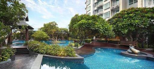 Condo for Rent, Sale at Circle Condominium