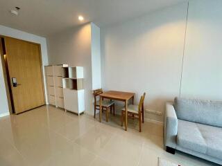 Condo for Rent, Sale at Circle Condominium