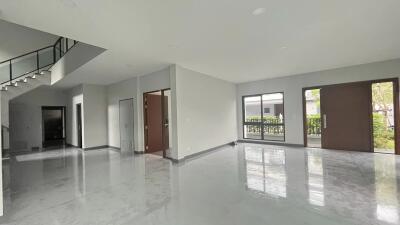 House for Sale iat The City Bangna