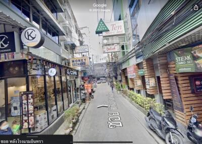 Commercial/Shophouse for Sale, Sale w/Tenant in Soi Phetchaburi 17