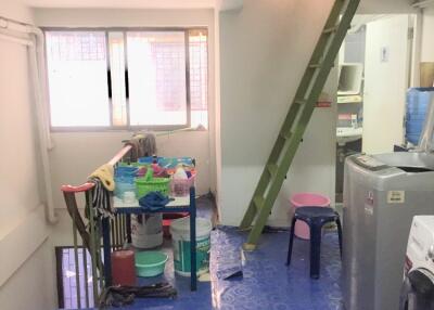 Commercial/Shophouse for Sale in Soi Ratchaprarop 1