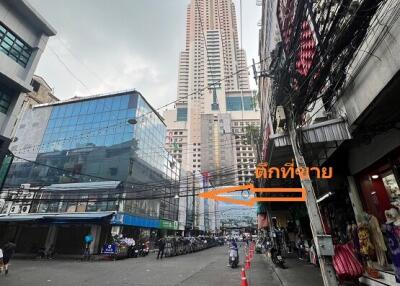 Commercial/Shophouse for Sale in Soi Ratchaprarop 1