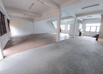 Commercial/Shophouse for Rent in Promphong-Thonglor