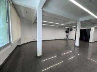 Commercial/Shophouse for Rent in Sukhumvit 22