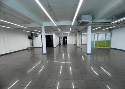 Commercial/Shophouse for Rent in Sukhumvit 22