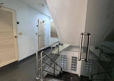 Commercial/Shophouse for Rent in Sukhumvit 22