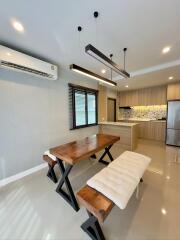 165 ตรม., 3 ห้องนอน, 3 ห้องน้ำ บ้าน ราคา ฿ 7,580,000