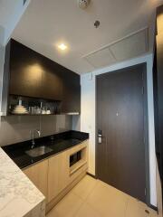 Condo for Rent at The Edge Sukhumvit 23