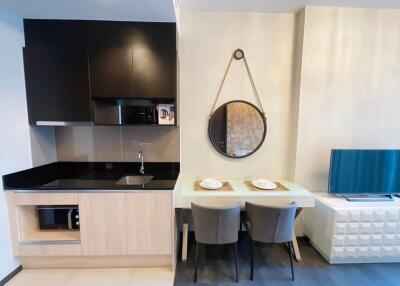 Condo for Rent at The Edge Sukhumvit 23