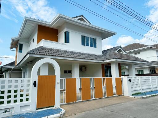 156 ตรม., 4 ห้องนอน, 3 ห้องน้ำ บ้าน ราคา ฿ 3,600,000