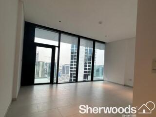 High Floor  Vacant  Bright  Spacious