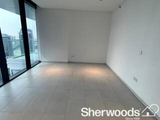 High Floor  Vacant  Bright  Spacious