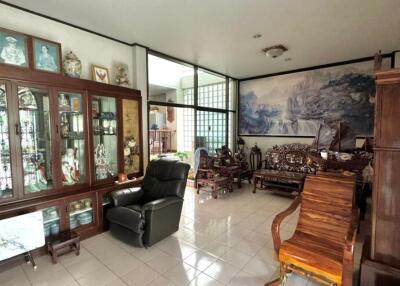 House for Sale in Sathon.