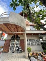 House for Sale in Sathon.